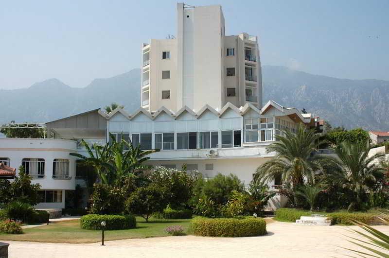 Celebrity Hotel Lapithos  Exterior photo