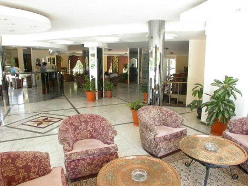 Celebrity Hotel Lapithos  Exterior photo